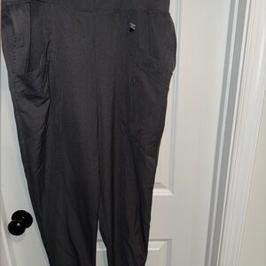 Cuddle Duds scrub bottoms